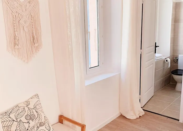 Maison De Pecheur Centre-village Au Calme Appartement